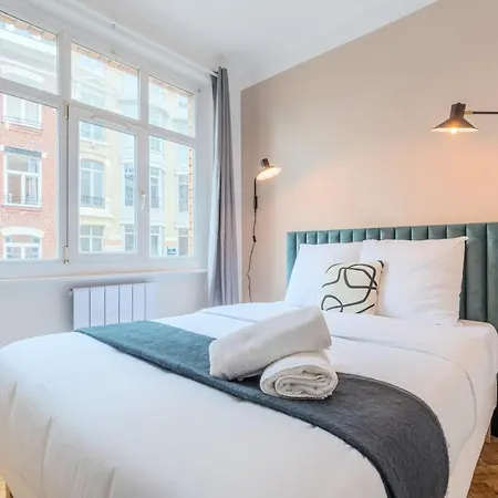アパート 2 Bedroom 2 Min From The Train Stations! リール